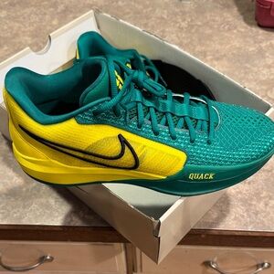 Nike Vibrant Green and Yellow Athletic Shoes